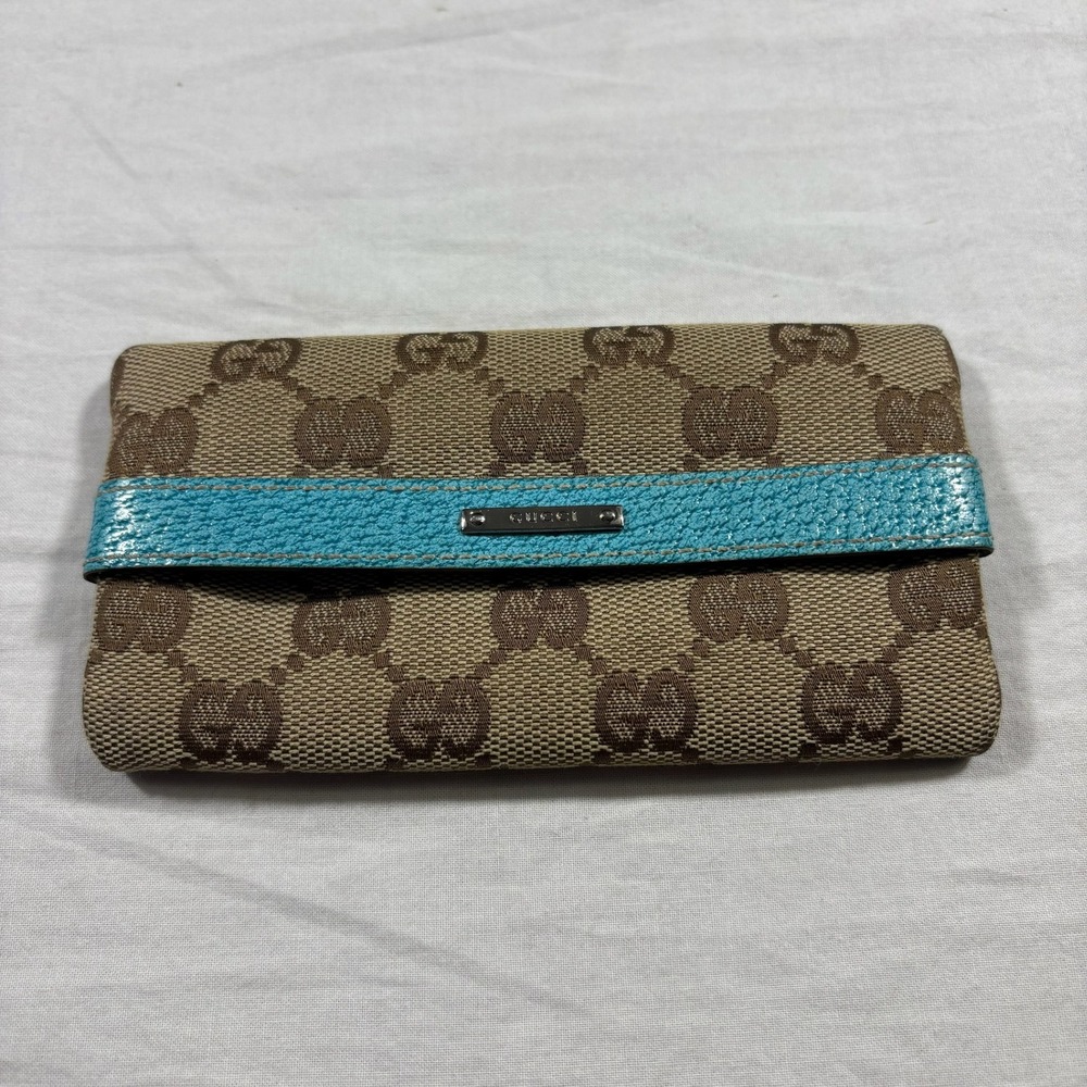 Authentic Gucci Tissue Case Pre-Owned GG Monogram Canvas Leather